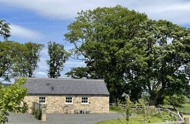 Romantic 1 bedroom Rural Retreat with spectacular views across Northumberland