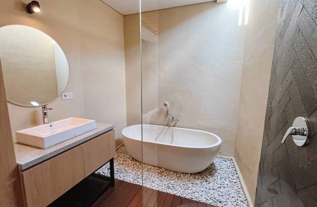 Romantic 1-Bedroom Villa in Ubud, Instaworthy