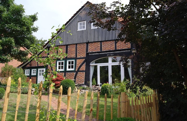 romantic 4-star holiday home in the Weserbergland near Hameln with fireplace, sauna