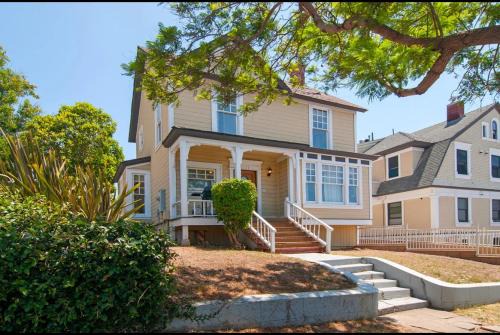 Romantic 6BR Walk to Little Italy & Gaslamp
