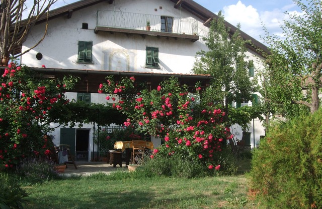 Romantic apartment for two in old house in Liguria