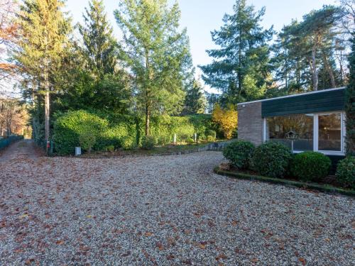 Romantic Bungalow in Mook