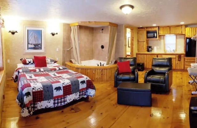 Romantic Cabin at the Lake - Campfire - Marina