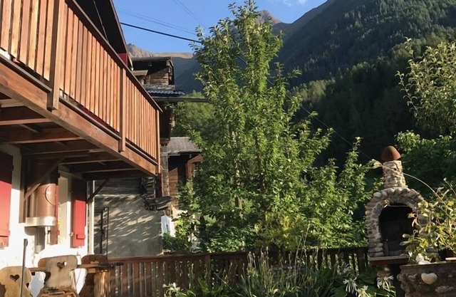 Romantic Chalet Bijou in the Alps