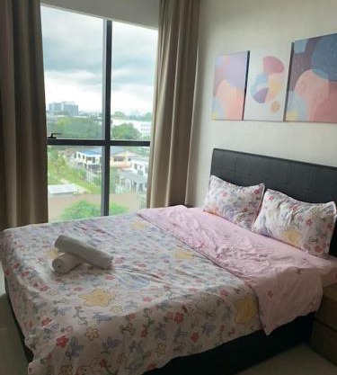 Romantic Deluxe III Kozi Square