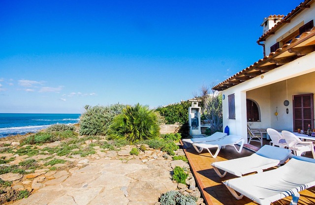 Romantic holiday home Sa Nau in the first place with a beautiful sea view!
