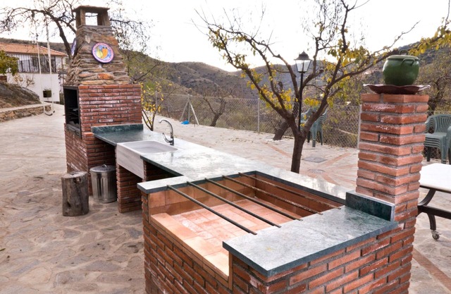 romantic house for 2 or 4 people with jacuzzi