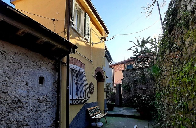 Romantic little pirate's house, free WiFi