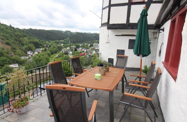 Romantic living in a historic ambience