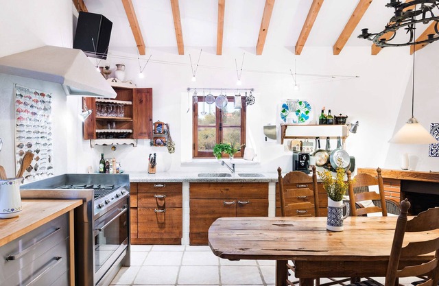 Romantic quiet country house, near the beach, southwest coast, Portugal