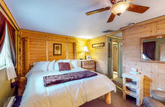Romantic studio with stellar shared amenities