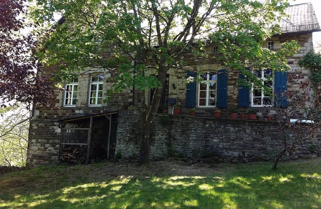 Romantic vacation in the oldest surviving school directly at the nature trail victory