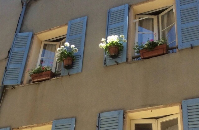 ROMANTIC VILLAGE HOUSE FOR REAL ENJOYERS!