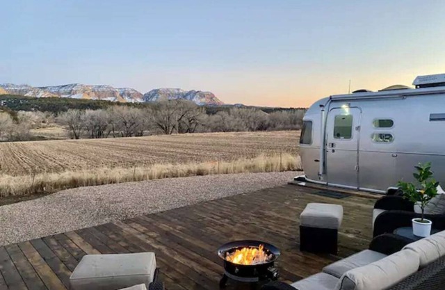 Romantic Zion Airstream #1 | East Zion Glamping