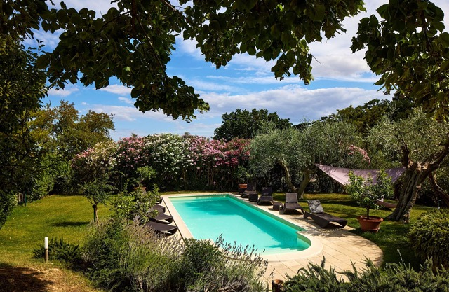 Romantica villa con piscina e parco, vicinissima alla spiaggia di Fano