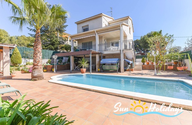 Romantica Villa Natividad R173 con Piscina Privada