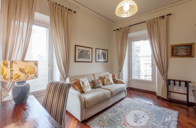 Rome: ELEGANT APARTMENT IN THE CORE OF ROME HISTORICAL CENTER (PIAZZA NAVONA)