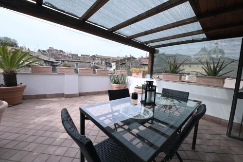 Ronciglione Home di F & E