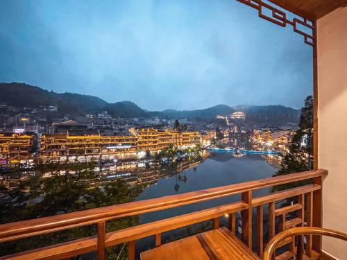 Ronghe River View Homestay