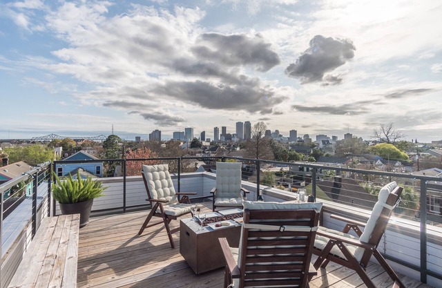 Rooftop Panoramic Experience near French Quarter