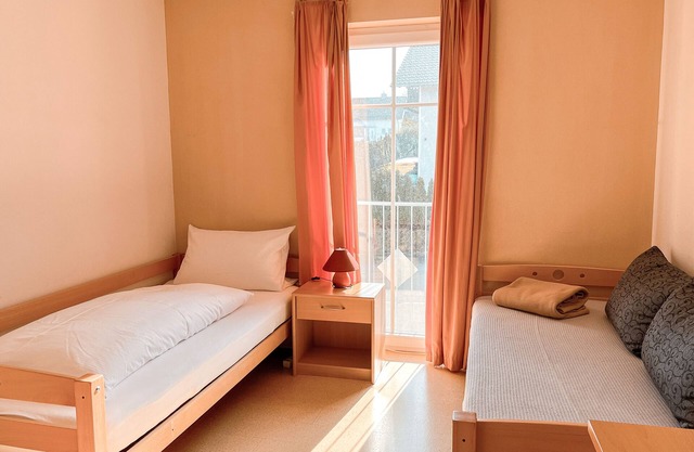 Room '10 -twin room' with Mountain View, Shared Terrace and Wi-Fi