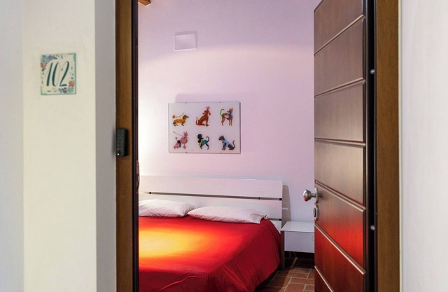 ROOM 102 Lovely place surrounded by greenery just a stone's throw from the sea of Sperlonga.