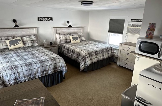 Room 107 two queen beds