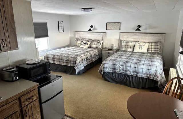 Room 110 two queen beds