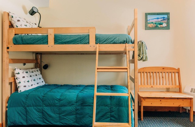 Room, 2 Bunks, Shared Bathroom