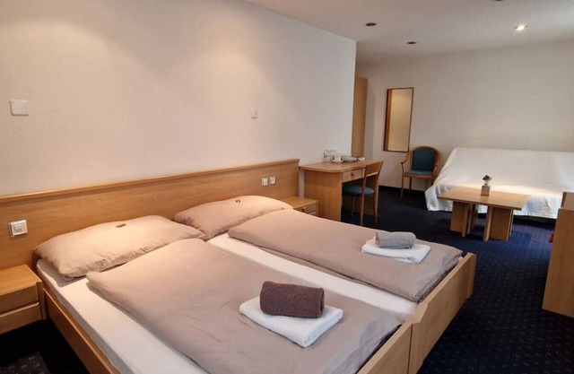 Room 204 - Hotel Bellevue