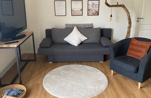 Room 3 Make yourself comfortable in Winsen zw. Hamburg (30 min) and Lüneburg (20 min)