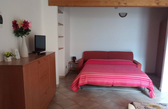 Room 4 cozy apartment with balconies near the famous Nesso gorge.