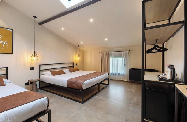 Room 'Agr Casa Pezzo Camera Tripla 2' with Shared Pool, Wi-Fi and Air Conditioning