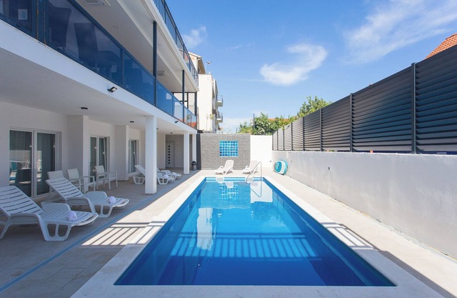 Room-all Saints Suites B&b Kastela - Dou