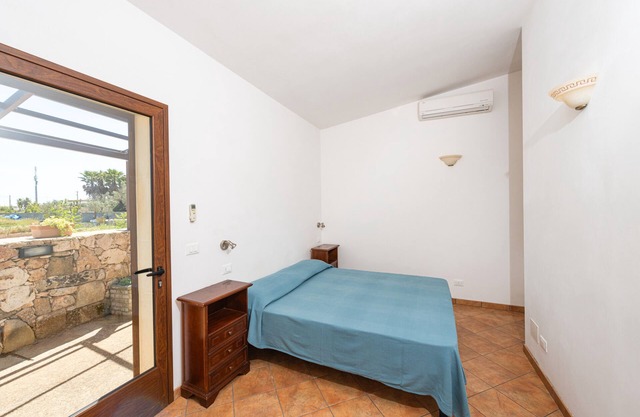 Room 'Angeli Nel Salento - C H - Mare' with Private Terrace, Wi-Fi and Air Conditioning