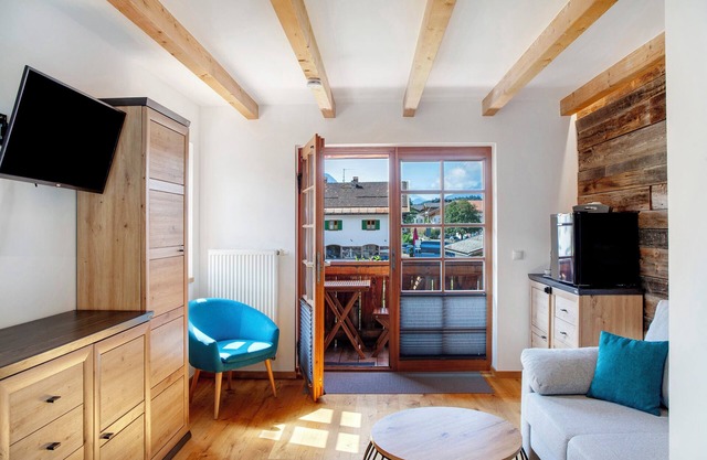 Room 'Apartment Mit Bergblick' with Mountain View, Balcony and Wi-Fi