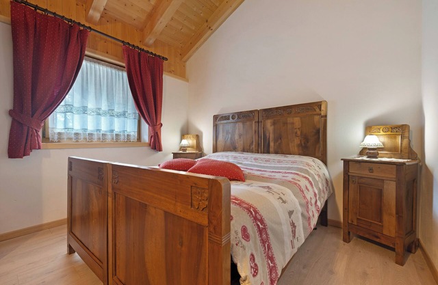 Room 'Camera Doppia Comunicante Nonni' with Mountain View, Shared Garden and Wi-Fi
