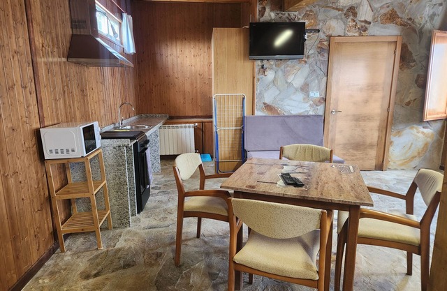 Room 'Casa Jardín Habitación Cuádruple J' with Private Pool, Shared Terrace and Shared Garden