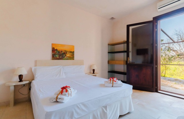 Room 'Cedro' with Private Terrace, Wi-Fi and Air Conditioning