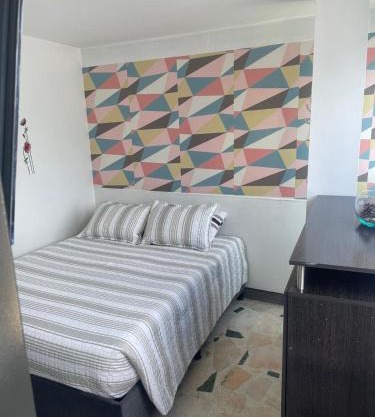 Room cerca al aeropuerto
