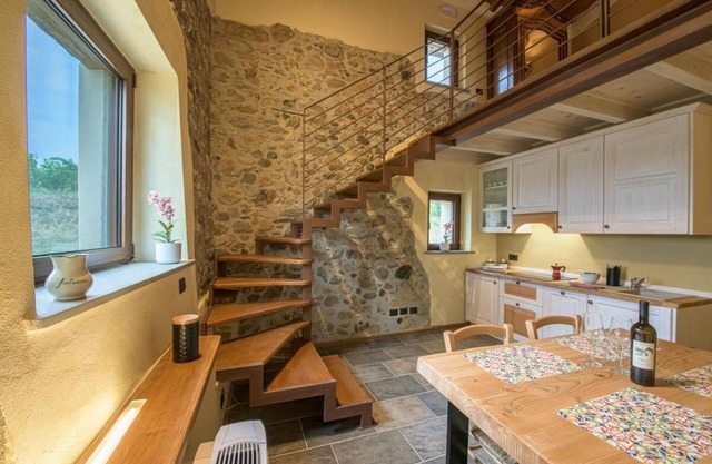 Room-charming Alessandria Apartment With