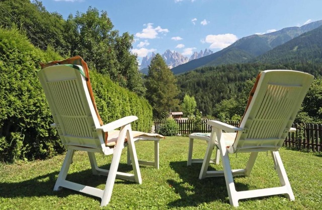 Room 'Dreibettzimmer 3' with Mountain View, Private Terrace and Wi-Fi