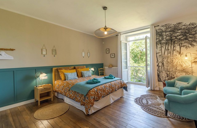 Room 'Exotique' with Shared Terrace, Shared Garden and Wi-Fi
