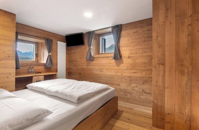 Room 'Ferré' with Lake View, Shared Garden and Wi-Fi
