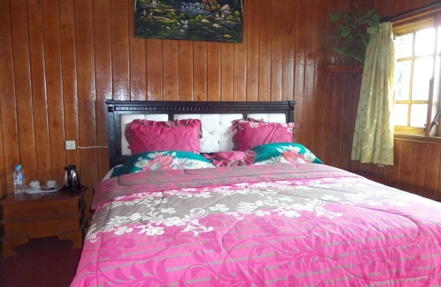 Room for sleep of 3 person at Cemara Lawang