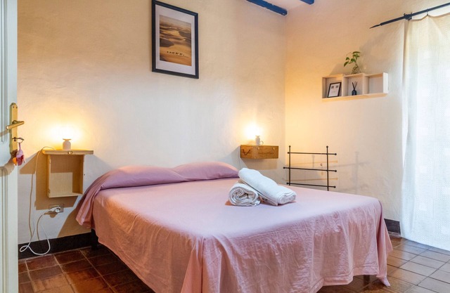 Room 'Ghianda' with Shared Garden, Balcony and Wi-Fi