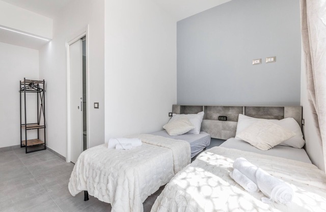 Room 'Gordiani Guest House - Blue' with Wi-Fi and Air Conditioning