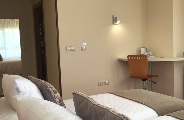 Room 'Habitación 101 Camas Individuales' with Sea View, Shared Terrace and Wi-Fi