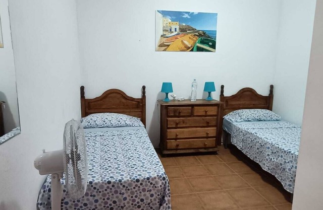 Room in a low 2 beds single shared house