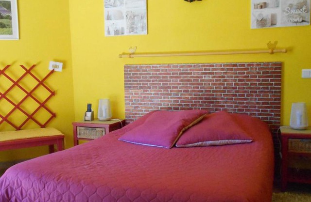 Room in Guest room - La Chambre Du Mimosa